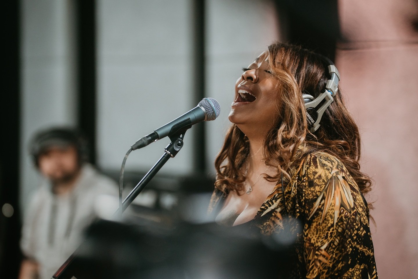 Бас-гитарист Антон Давидянц с командой мировых звезд джаза ENTERPLAY начали масштабный тур по городам России