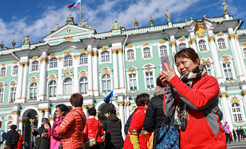 Санкт-Петербург: туристы и майские праздники