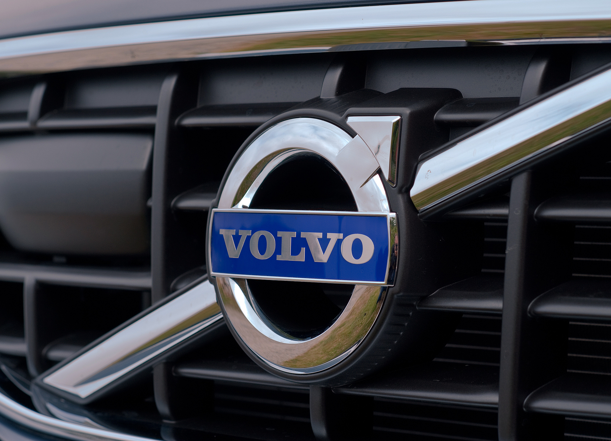 Volvo  9-    