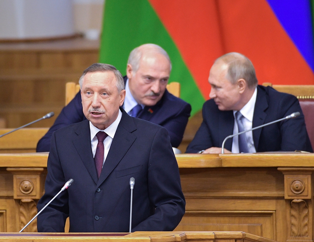 Эксперт Макаренко успокоил петербуржцев, назвав слова Лукашенко о «порядке» в городе троллингом в адрес Беглова Эксперт Макаренко успокоил петербуржцев, назвав слова Лукашенко о «порядке» в городе троллингом в адрес Беглова
