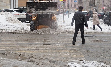 Петербуржцы раскритиковали команду Беглова за неубранный снег и лед на дорогах и тротуарах